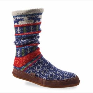 NWT Acorn 'Moose' Slipper Socks